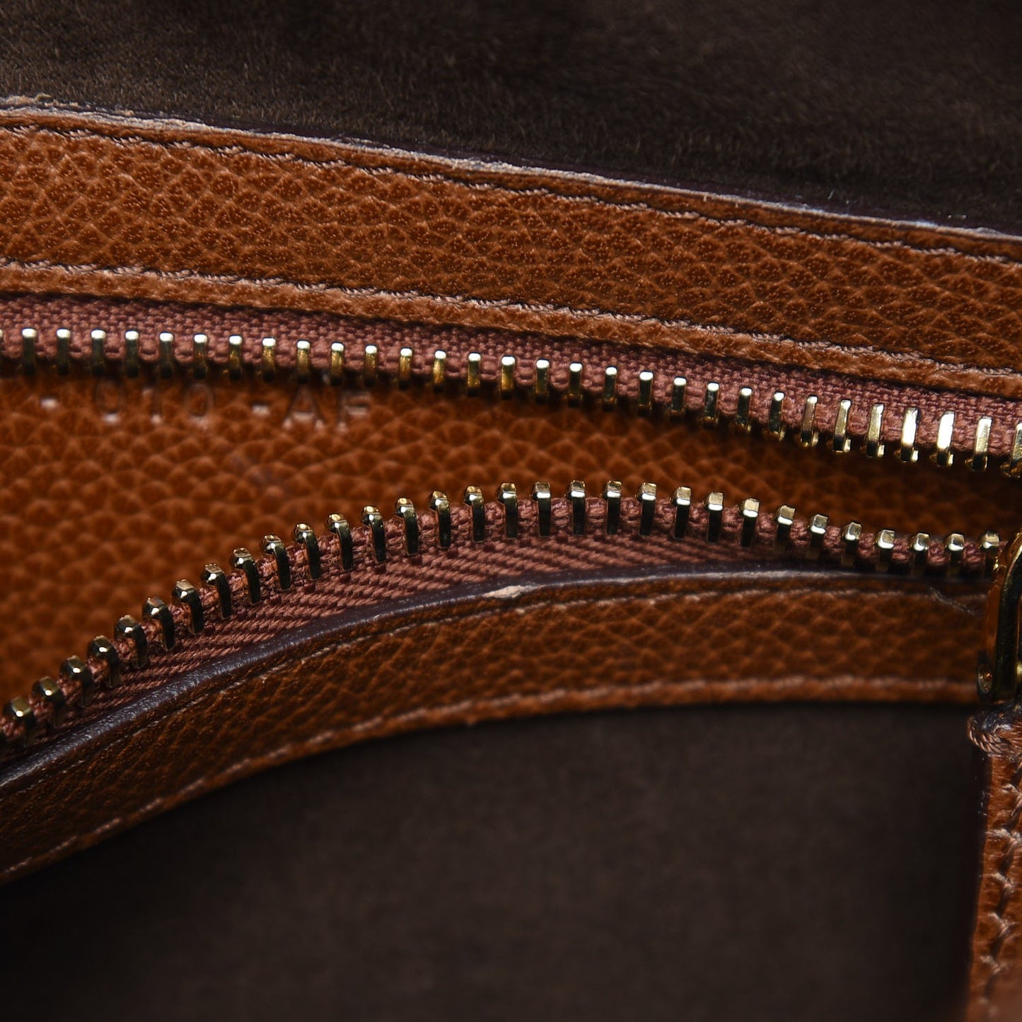 Pebbled Calfskin Medium Jennifer Caramel