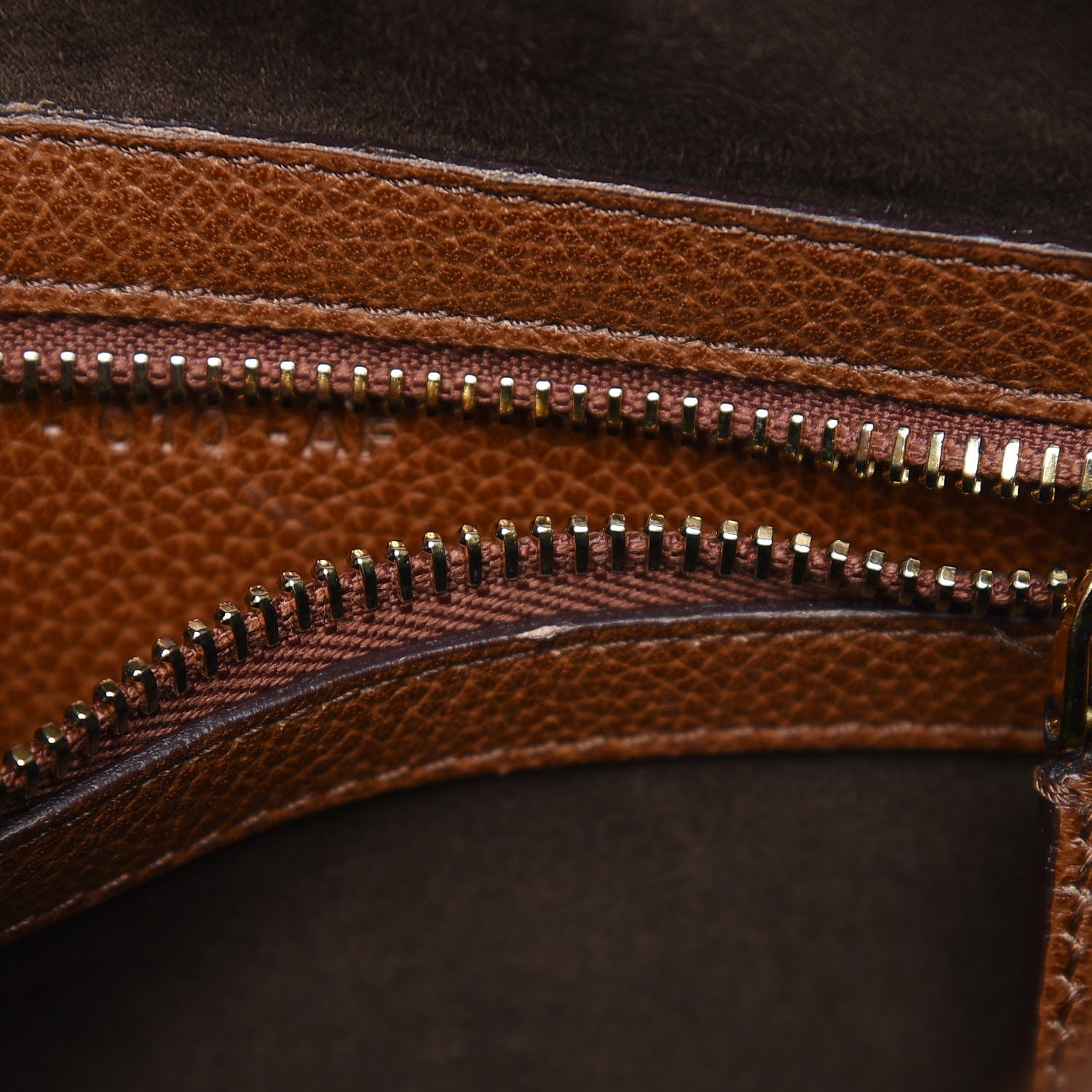Tom Ford Pebbled Calfskin Medium Jennifer Caramel 11 of 20