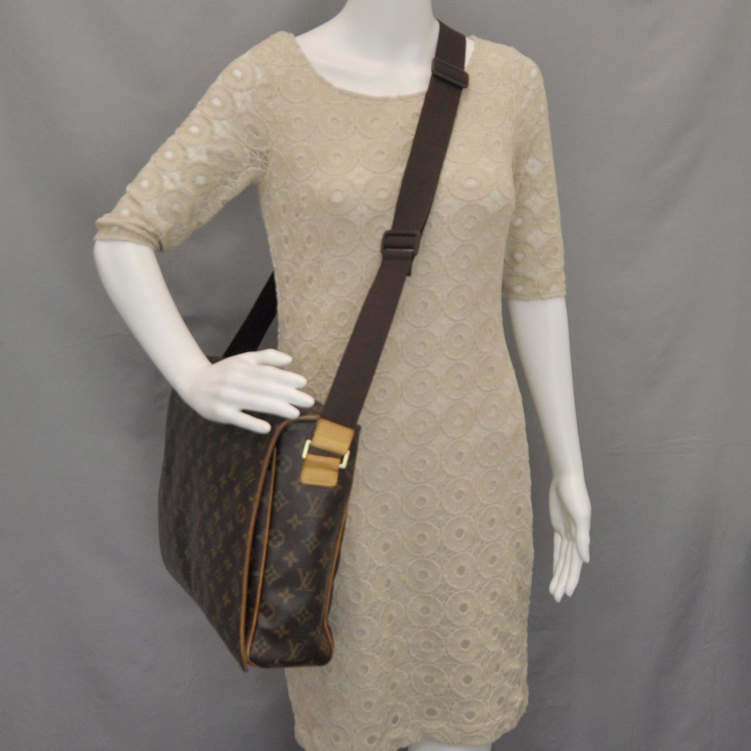 Louis Vuitton Monogram Abbesses Messenger Bag 2 of 10