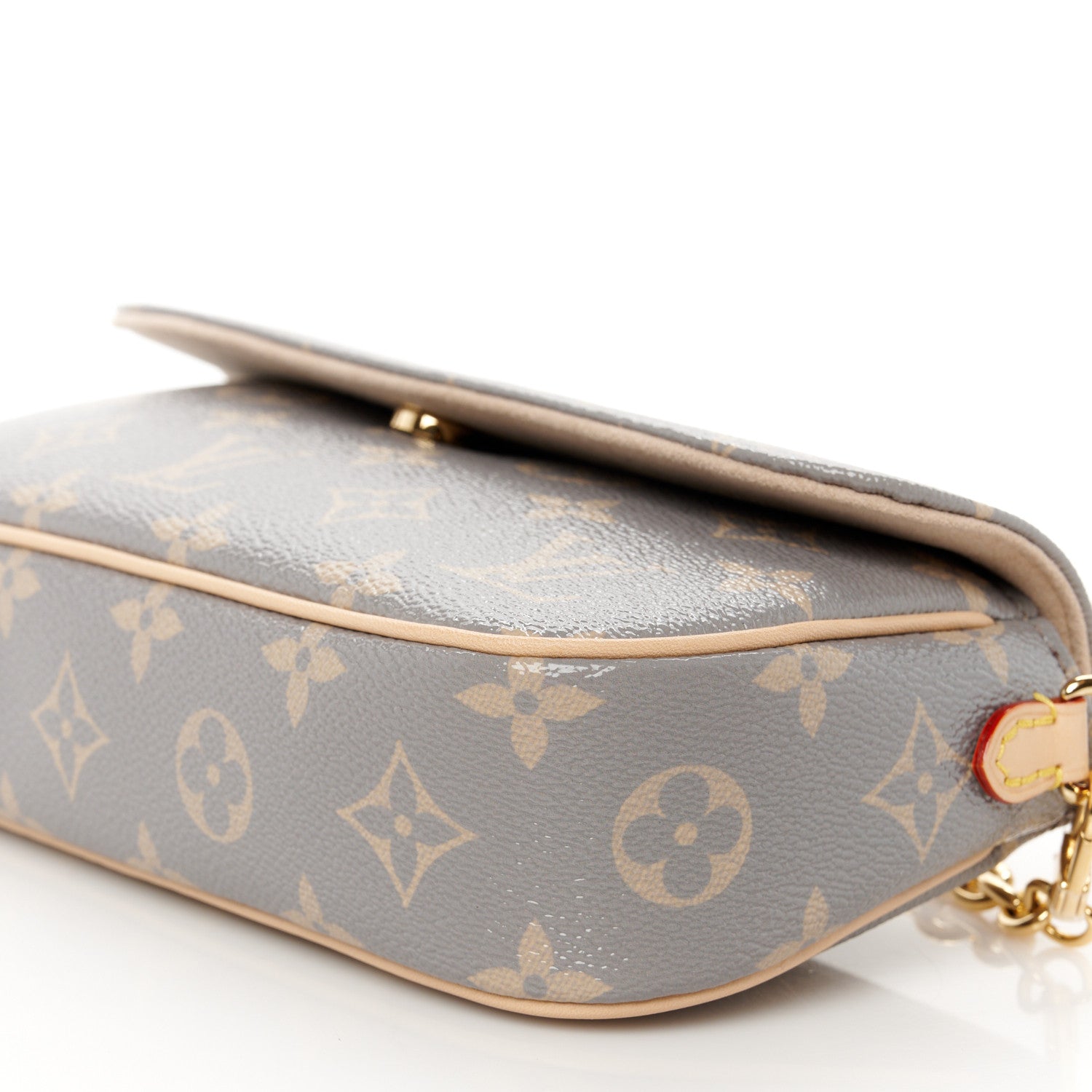 Louis Vuitton Monogram Ivy Wallet On Chain Trianon Gray 1657871