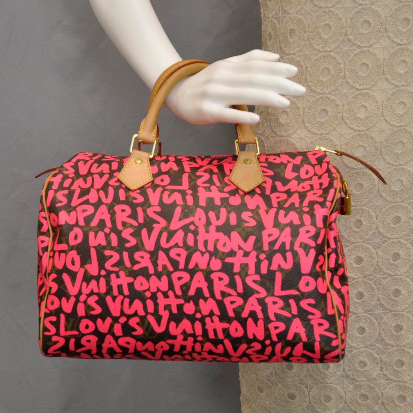Monogram Graffiti Speedy 30 Fuchsia