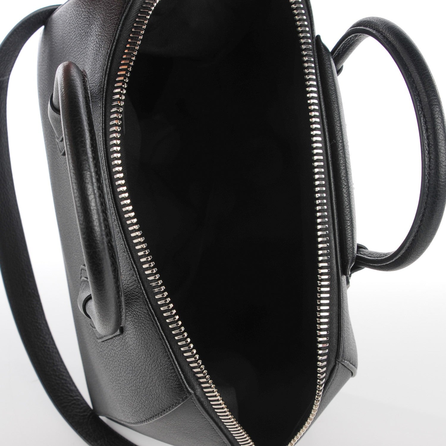 Givenchy Sugar Goatskin Medium Antigona Black 8 of 8