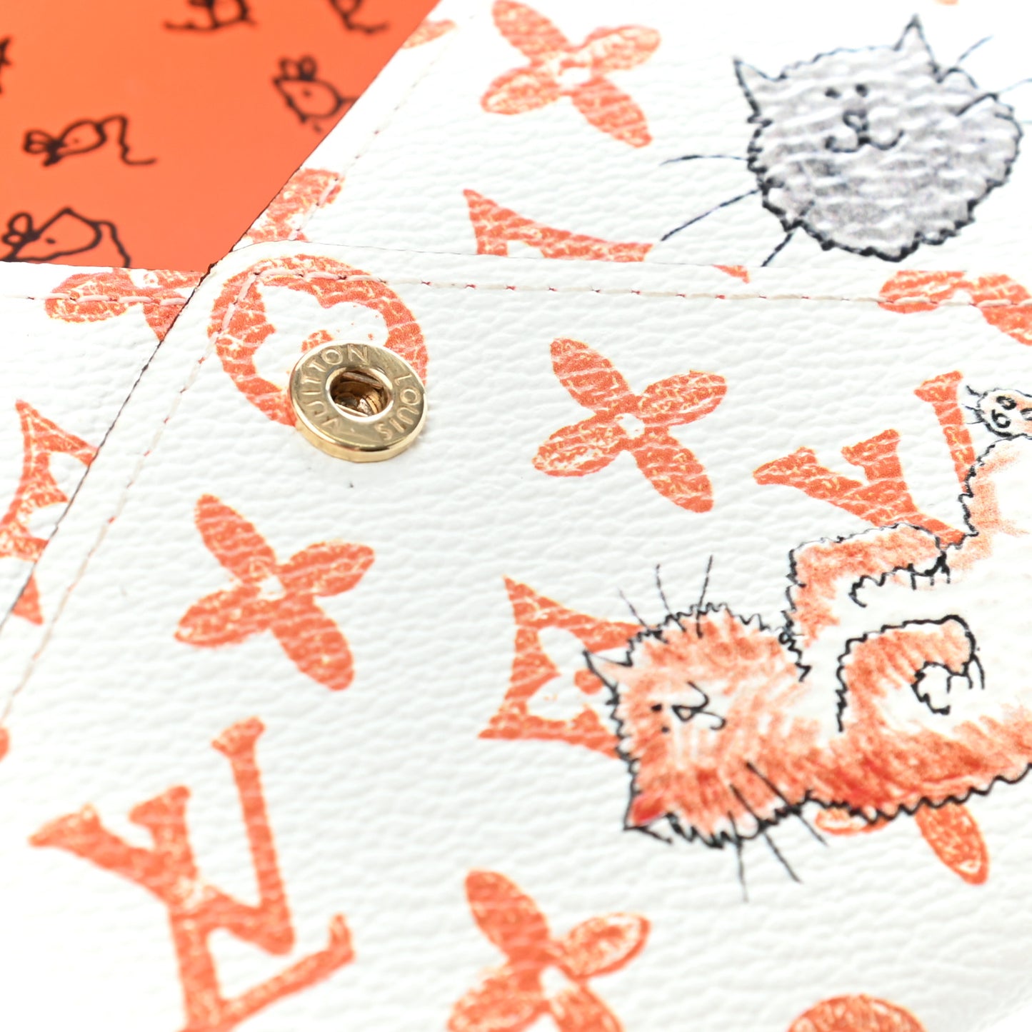 Catogram Medium Kirigami Pochette White