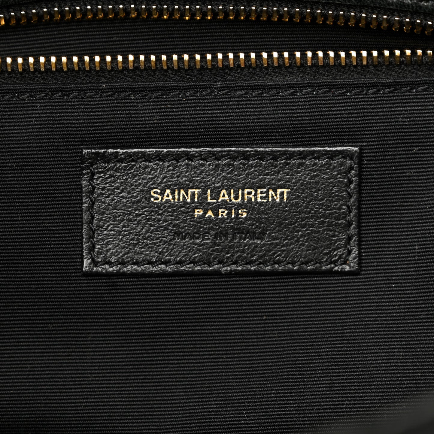 Grained Lambskin Medium Calypso Black