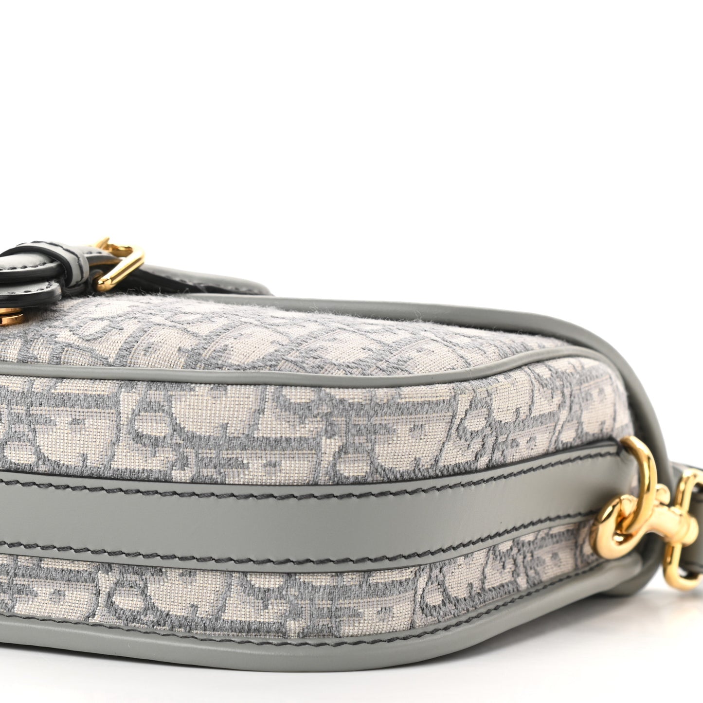Oblique Medium Bobby Flap Gray