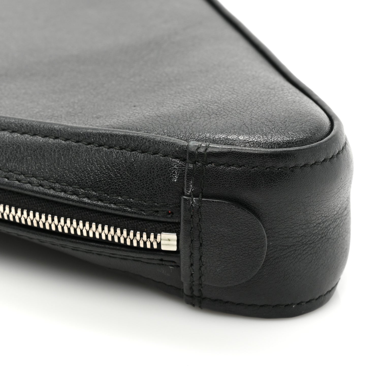 Calfskin M Triangle Pouch Black