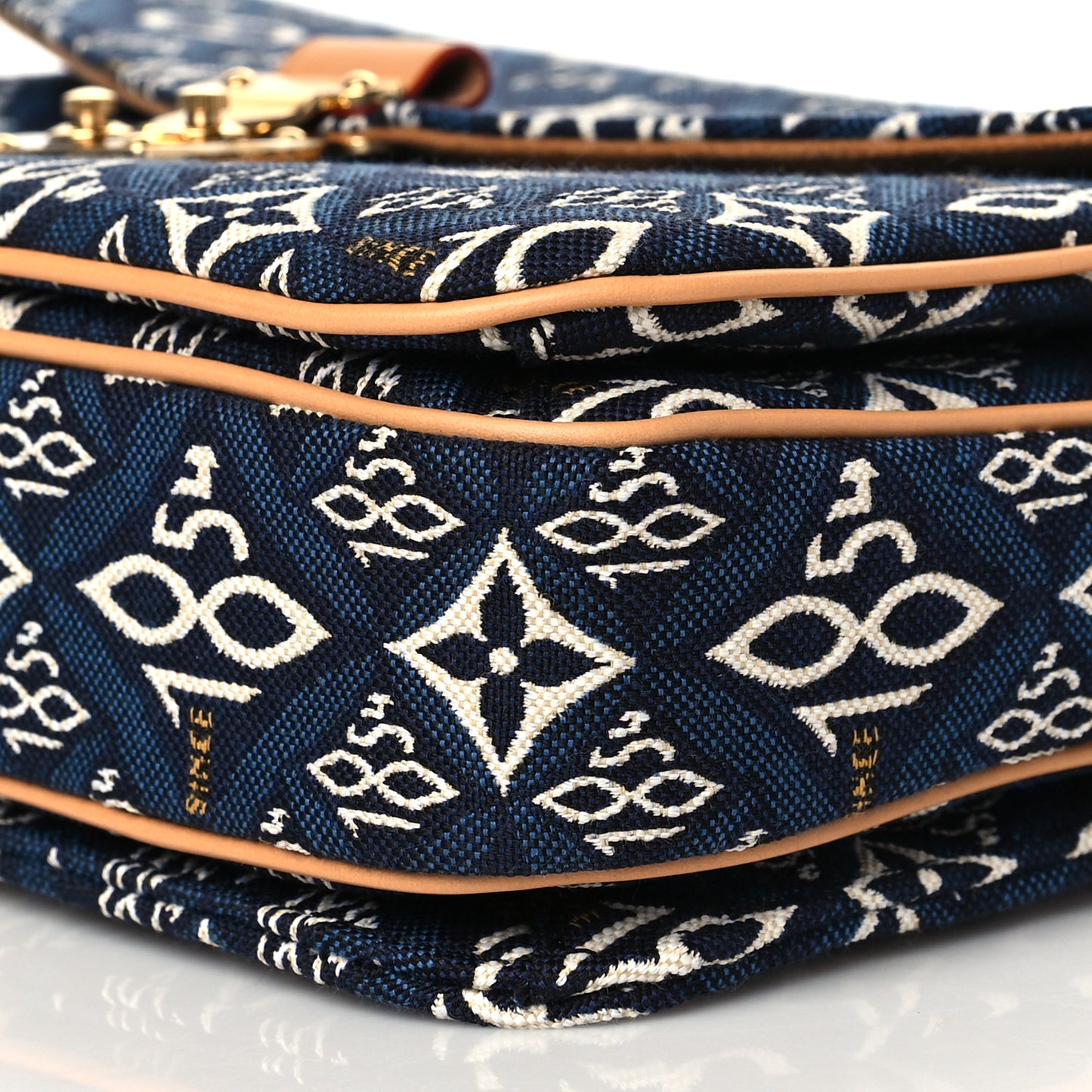 Jacquard Since 1854 Pochette Metis Blue