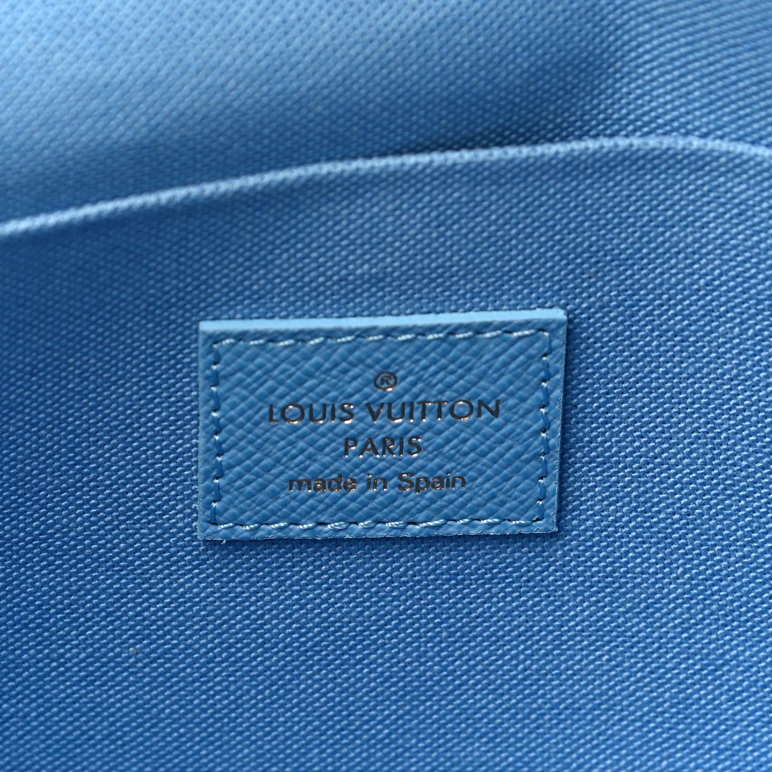 Louis Vuitton Monogram 2021 Christmas Animation China Wall Pochette Felicie Chain Wallet Myosotis Blue 7 of 15