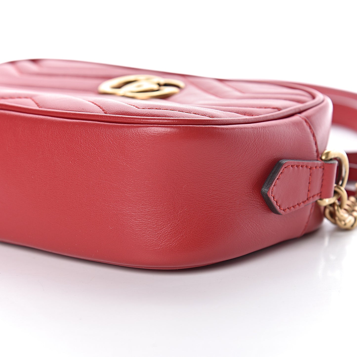 Calfskin Matelasse Mini GG Marmont Chain Shoulder Bag Hibiscus Red