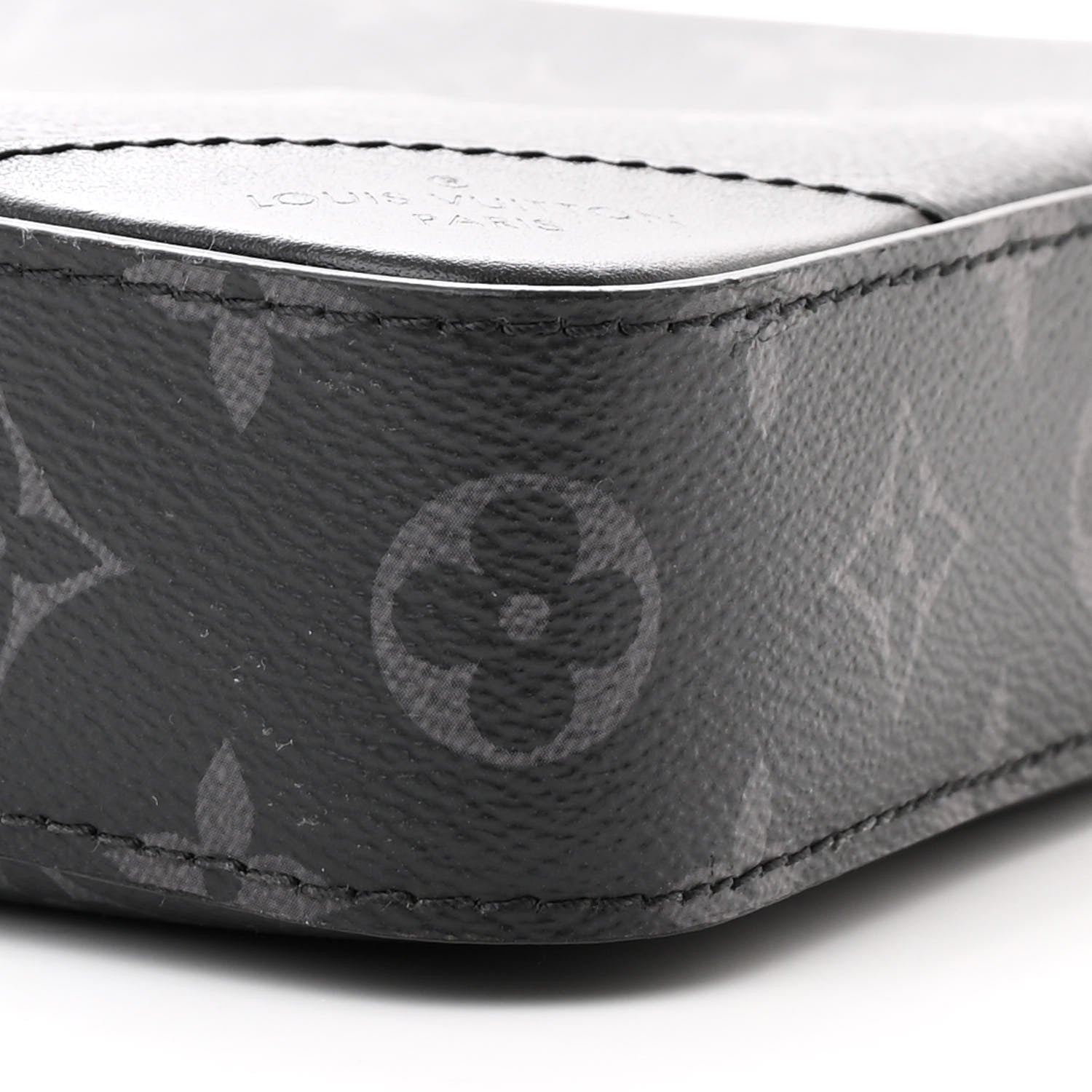 Louis Vuitton Reverse Monogram Eclipse Trio Messenger 12 of 12