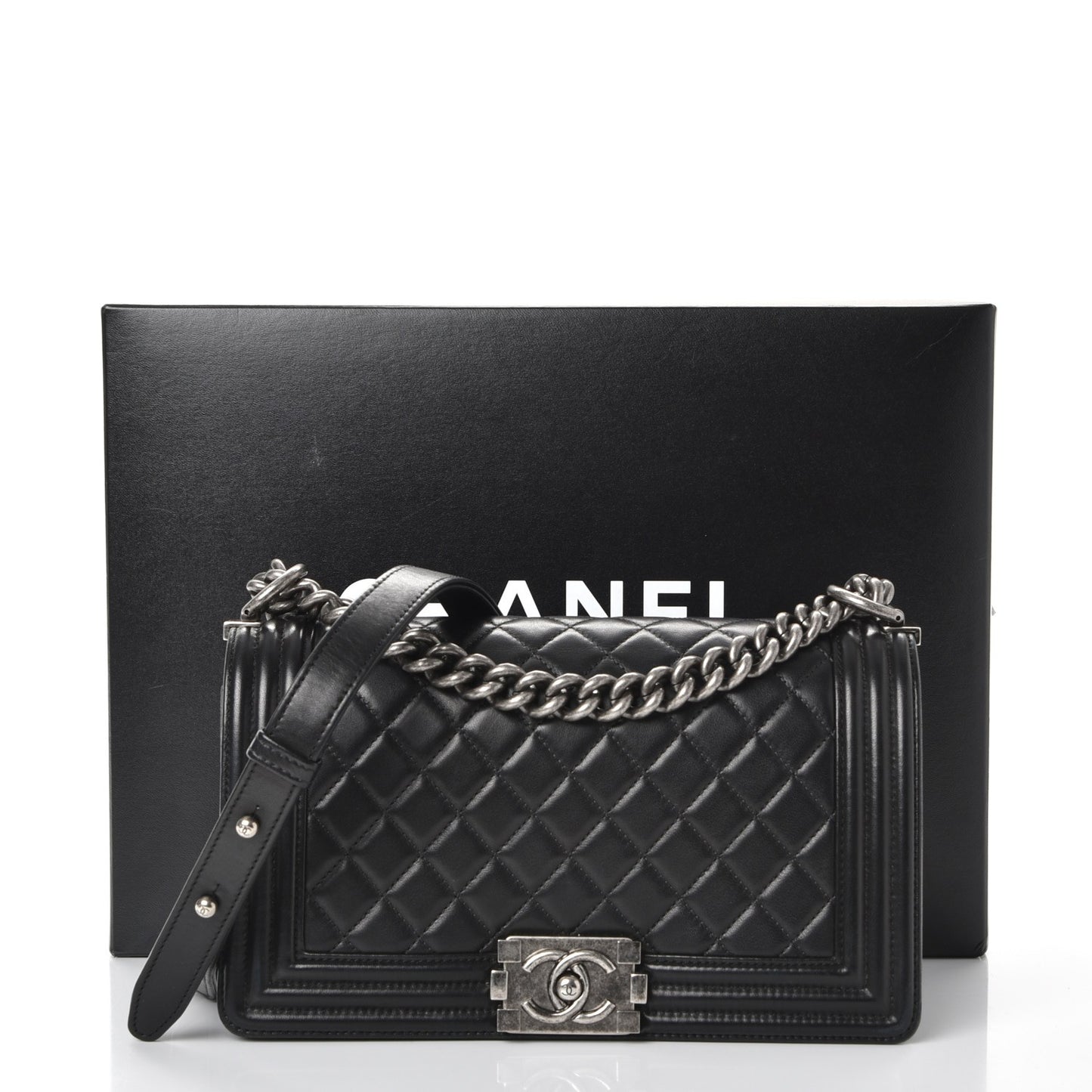Lambskin Quilted Medium Boy Flap Black