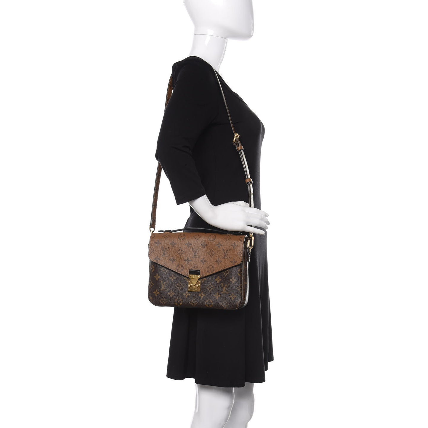 Reverse Monogram Pochette Metis