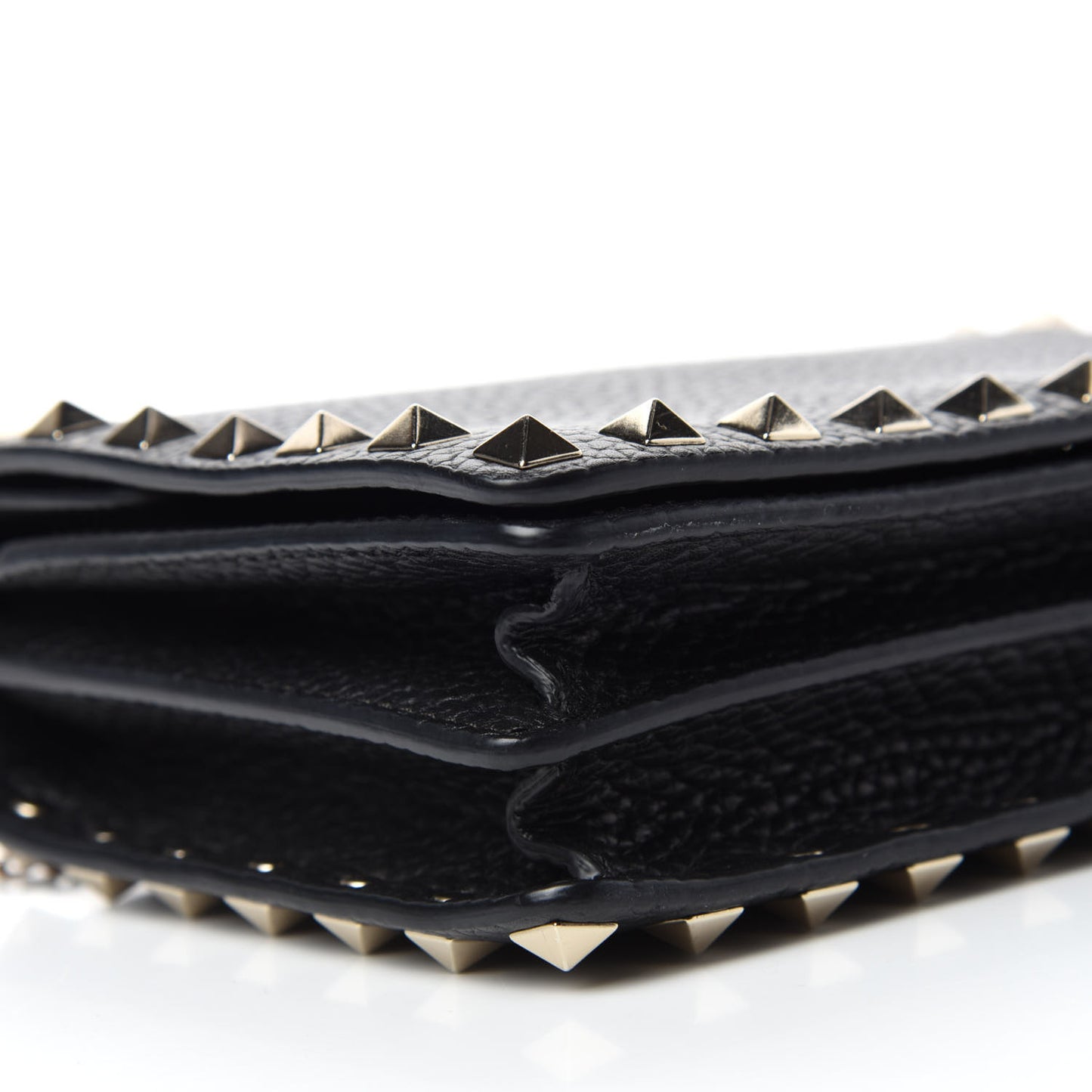Pebbled Calfskin Rockstud Wallet on Chain Black