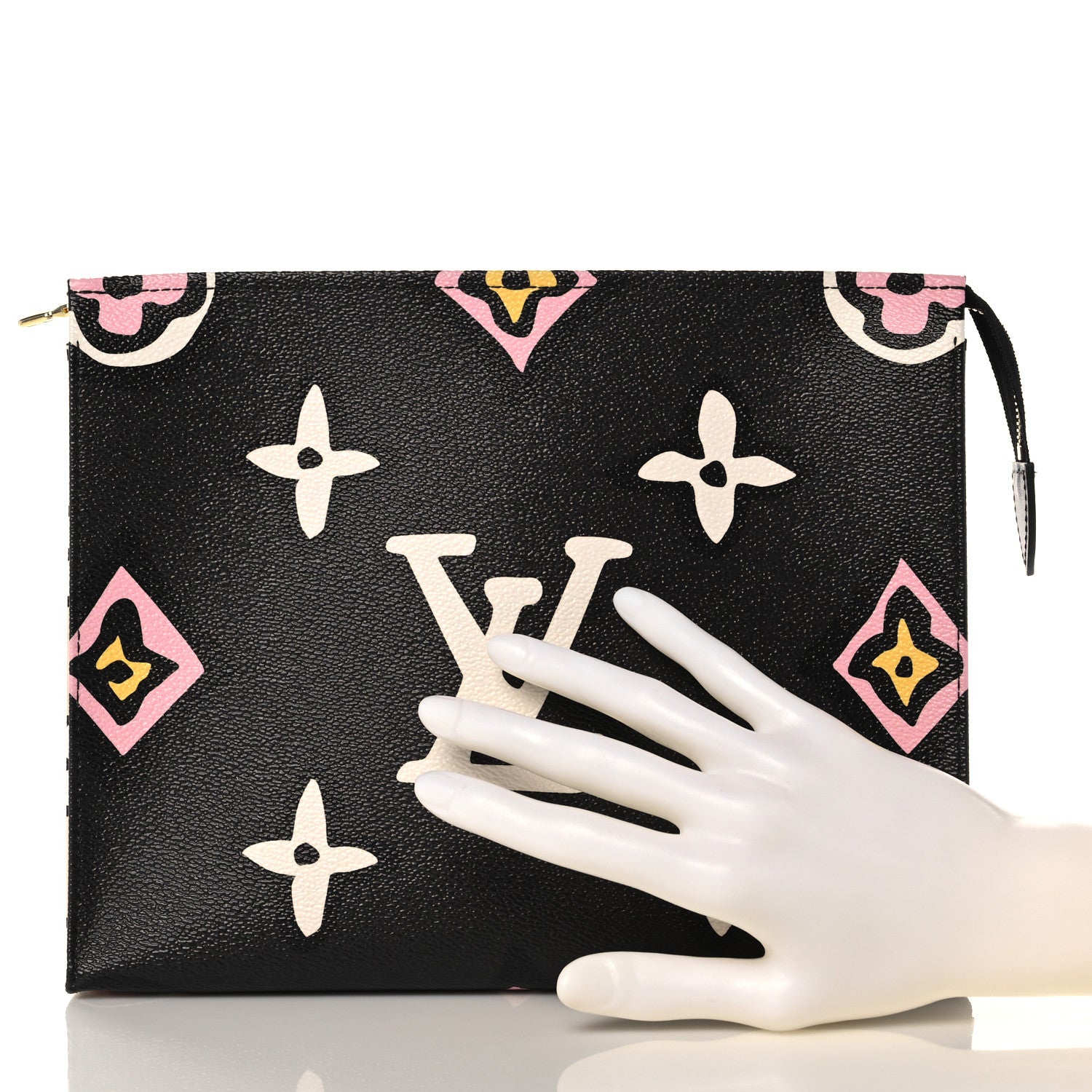 Louis Vuitton Monogram Giant Wild At Heart Toiletry Pouch 26 Black 2 of 9