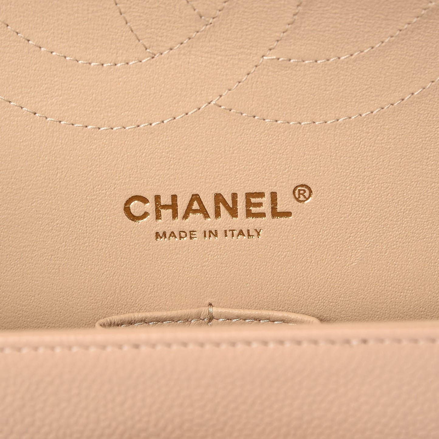 Caviar Quilted Jumbo Double Flap Beige Clair