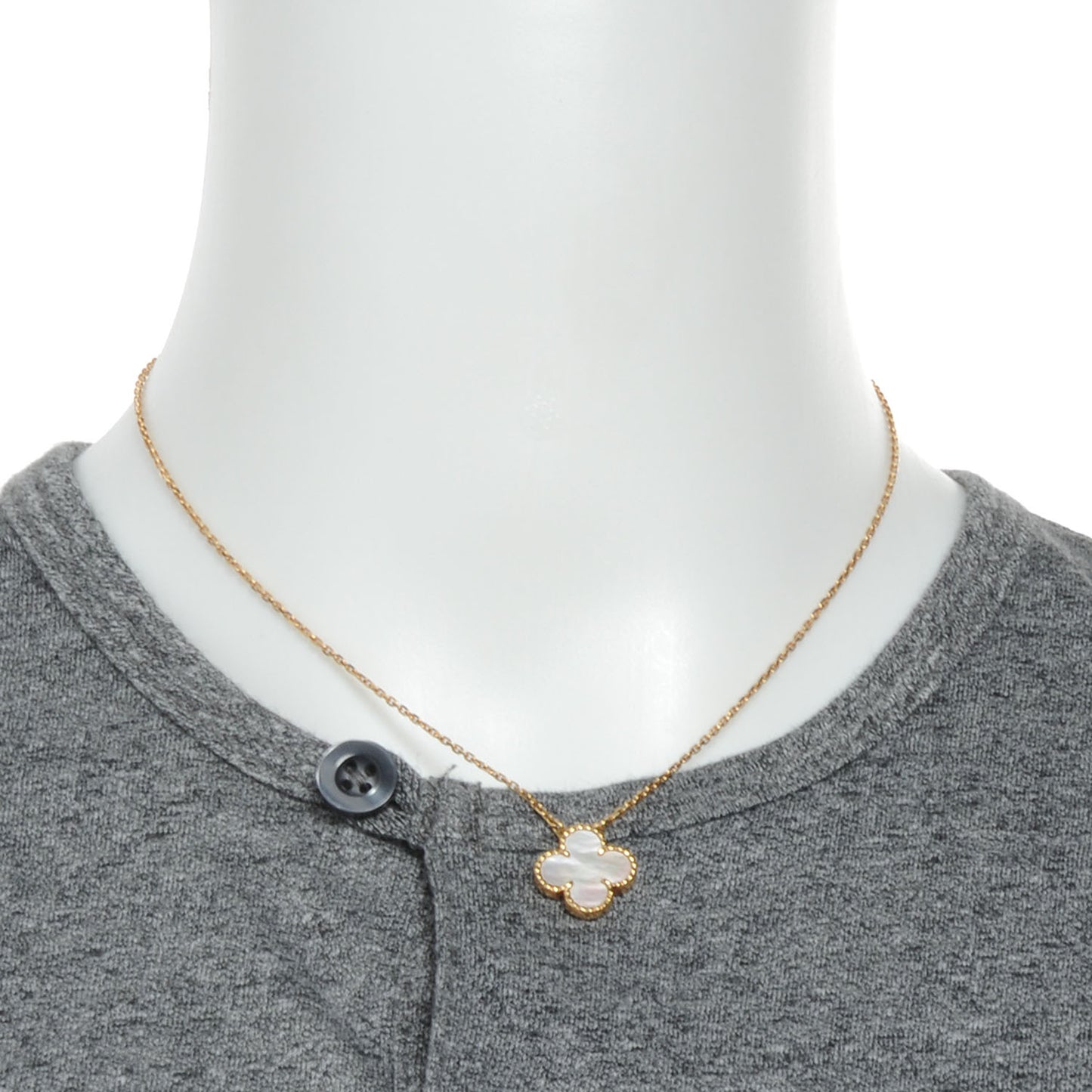 18K Yellow Gold Mother of Pearl Vintage Alhambra Pendant Necklace