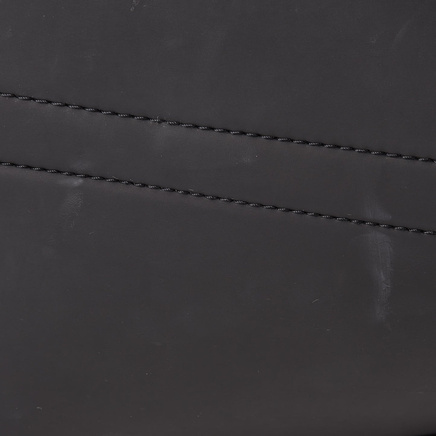 Rubber Effect Calfskin Medium Antigona Black