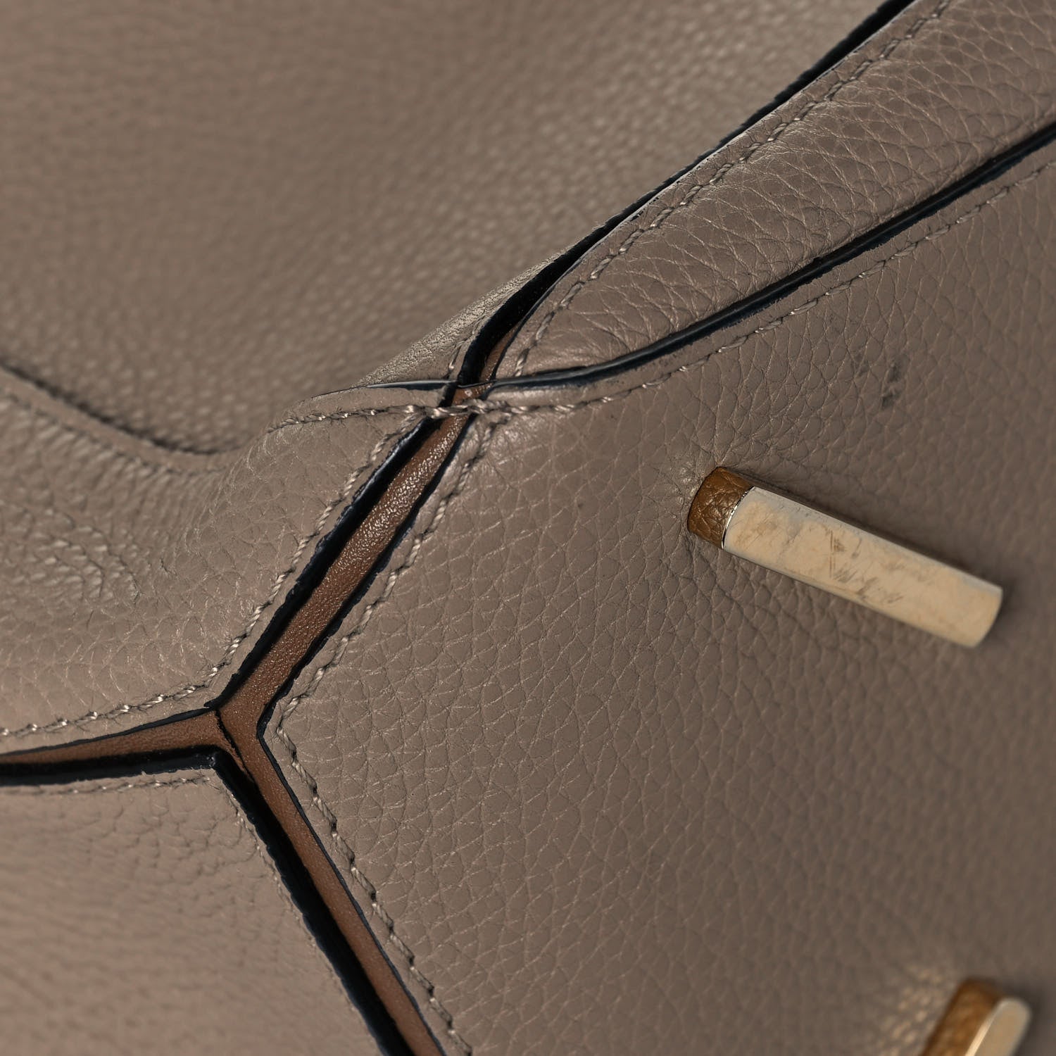 Loewe Calfskin Medium Puzzle Bag Sand Mink 10 of 15