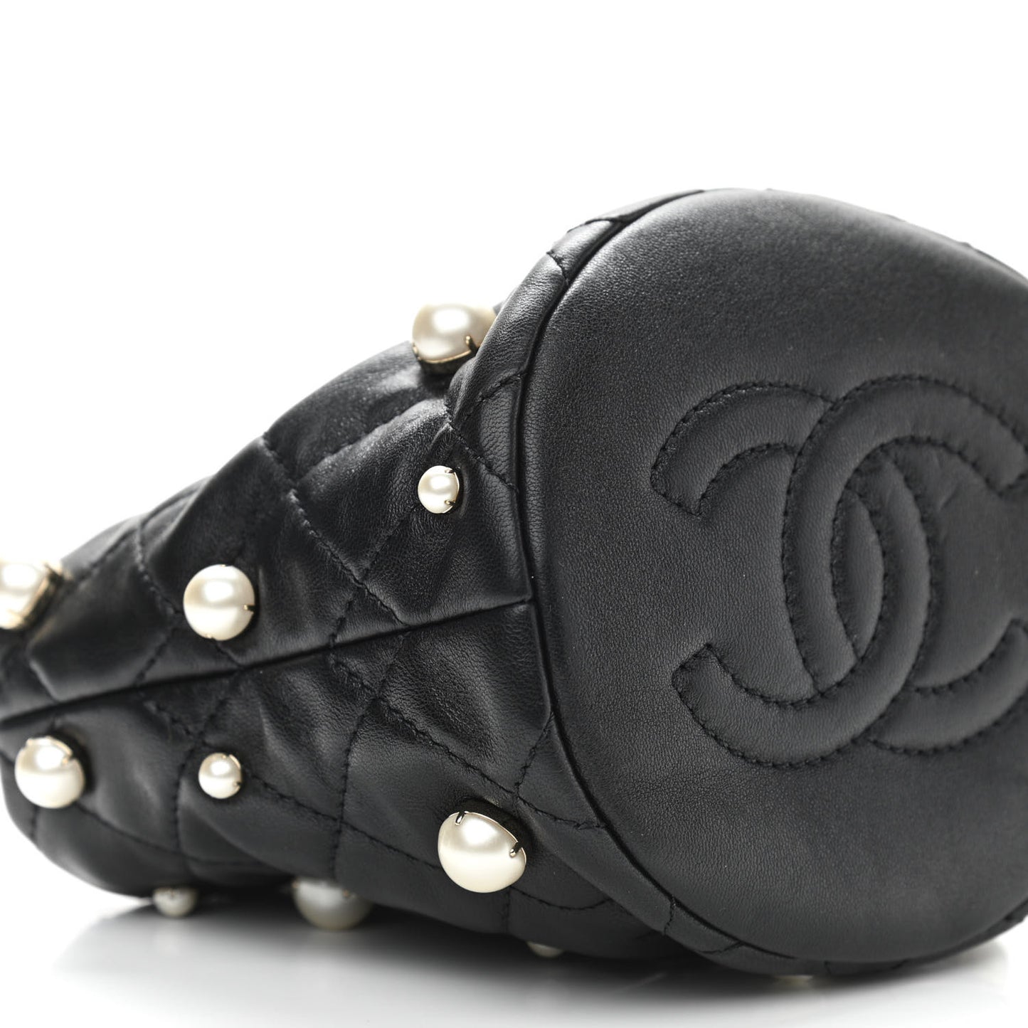 Lambskin Quilted Pearl Mini About Pearls Drawstring Bag Black