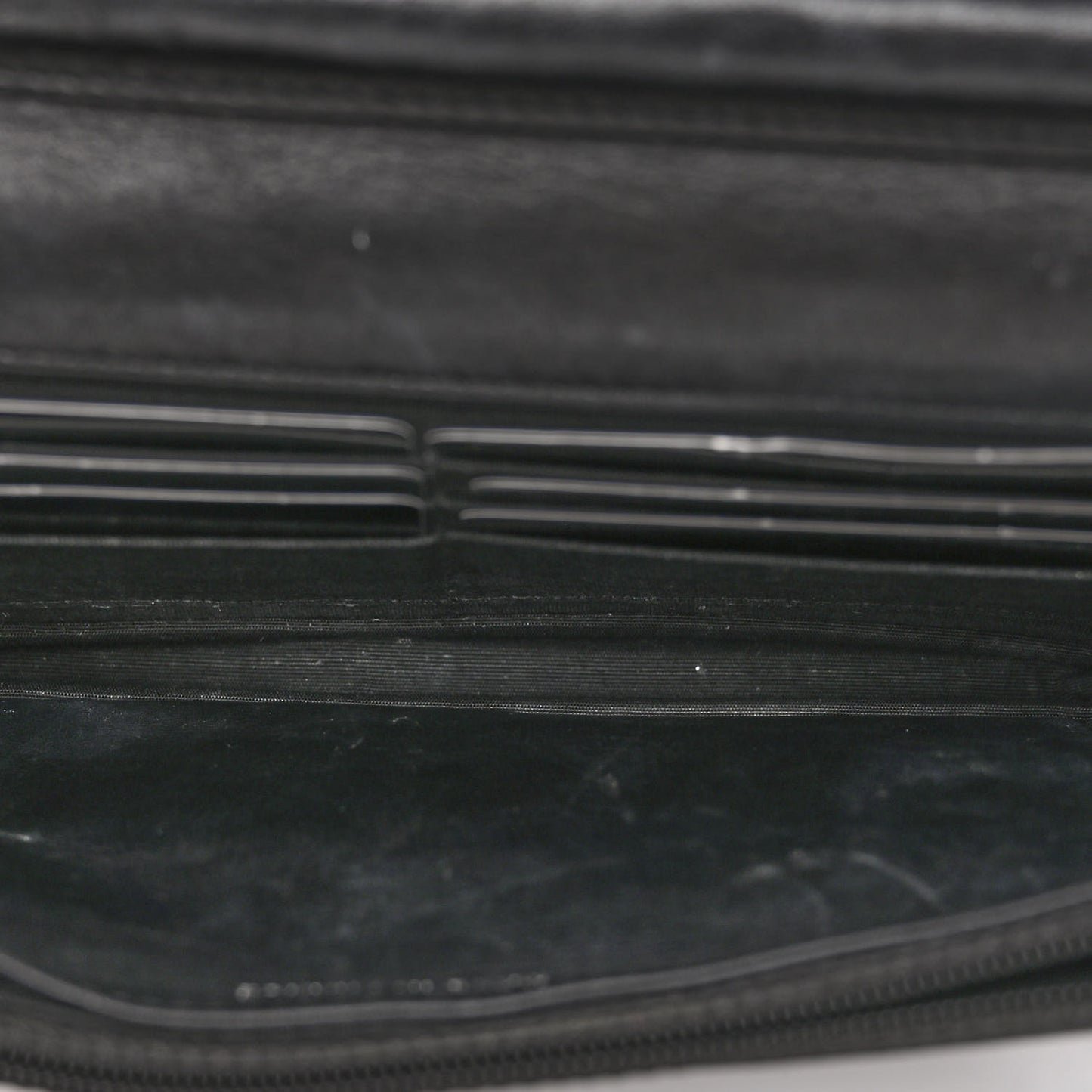 Patent Quilted Brilliant Wallet On Chain WOC Black