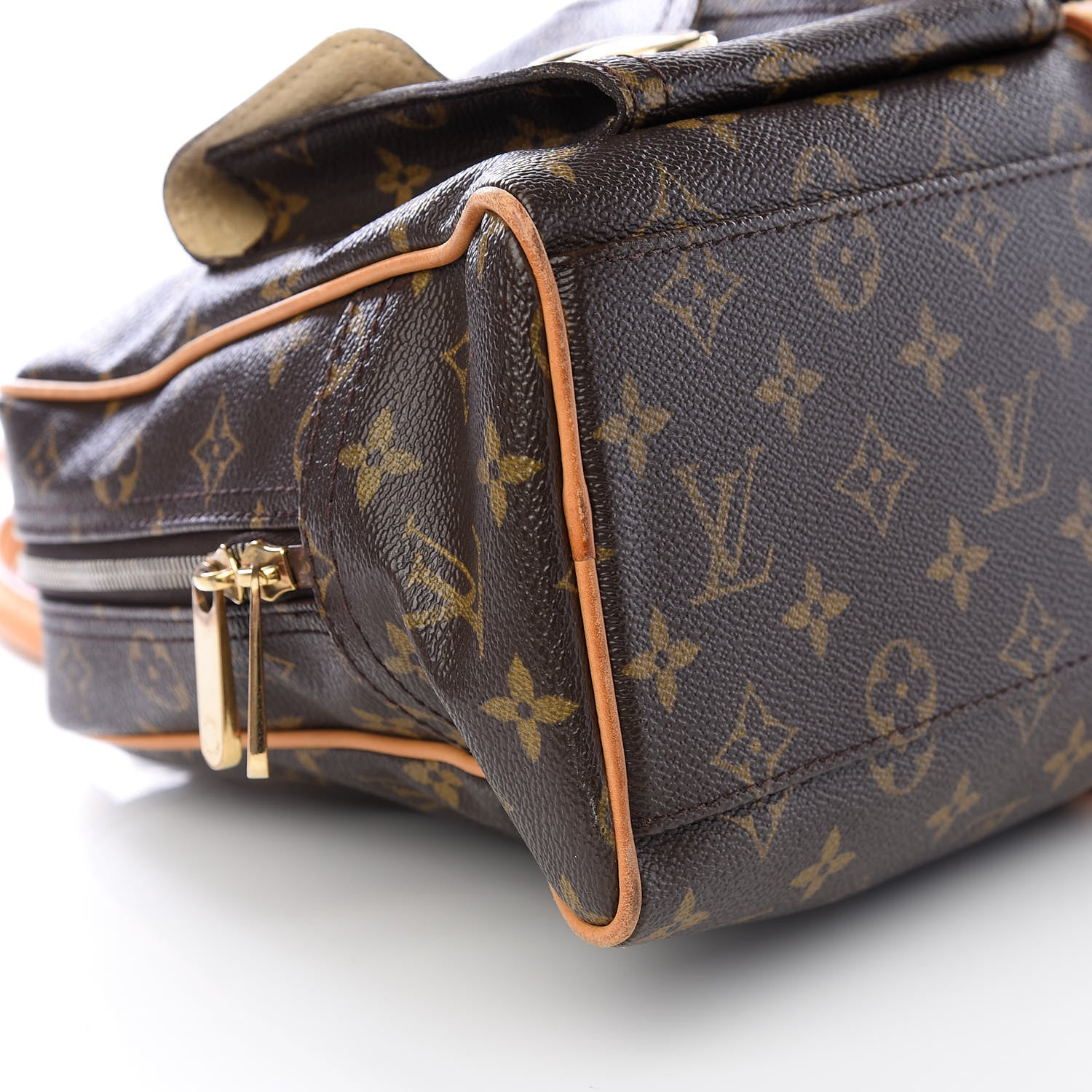 Louis Vuitton Monogram Manhattan GM 8 of 10