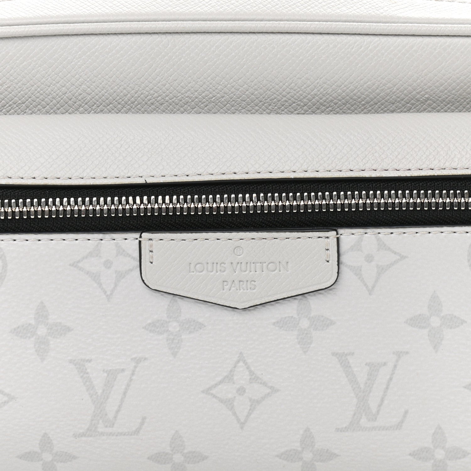 Louis Vuitton Taiga Monogram Outdoor Bumbag White 7 of 10