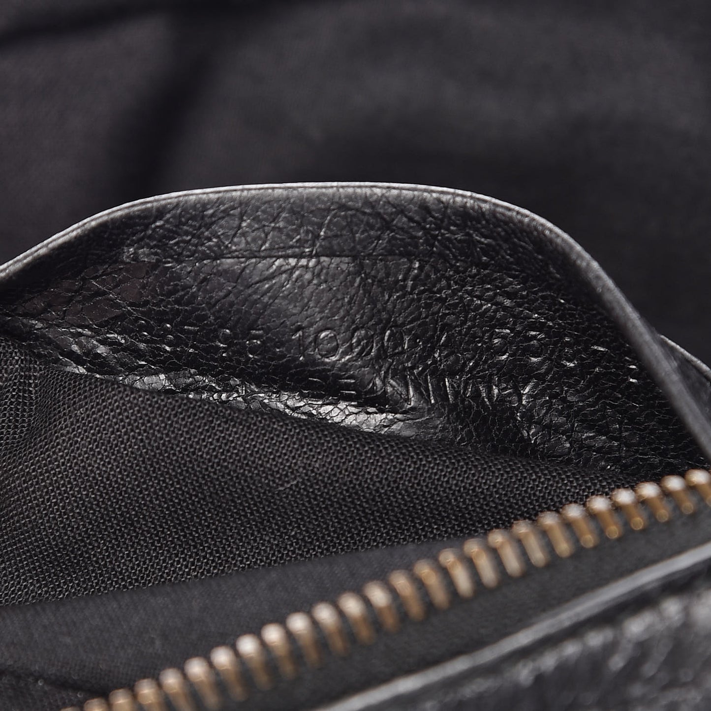 Agneau Classic Hardware XS Reporter Crossbody Black