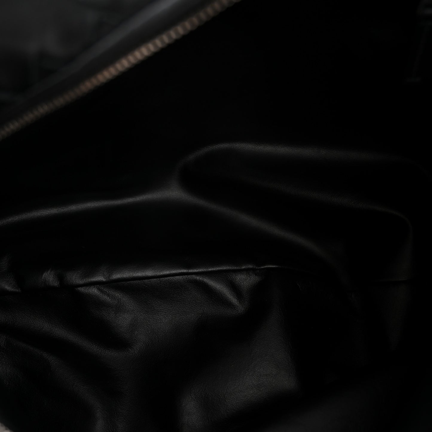 Nappa Intrecciato Small Jodie Hobo Black