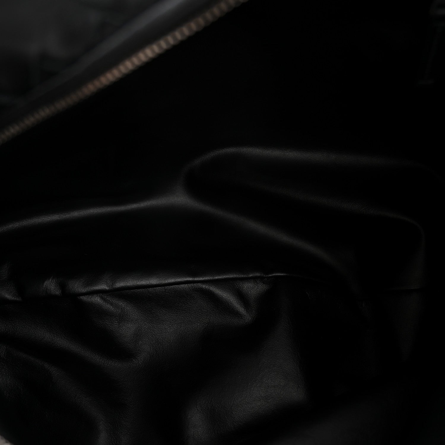 Bottega Veneta Nappa Intrecciato Small Jodie Hobo Black 5 of 12
