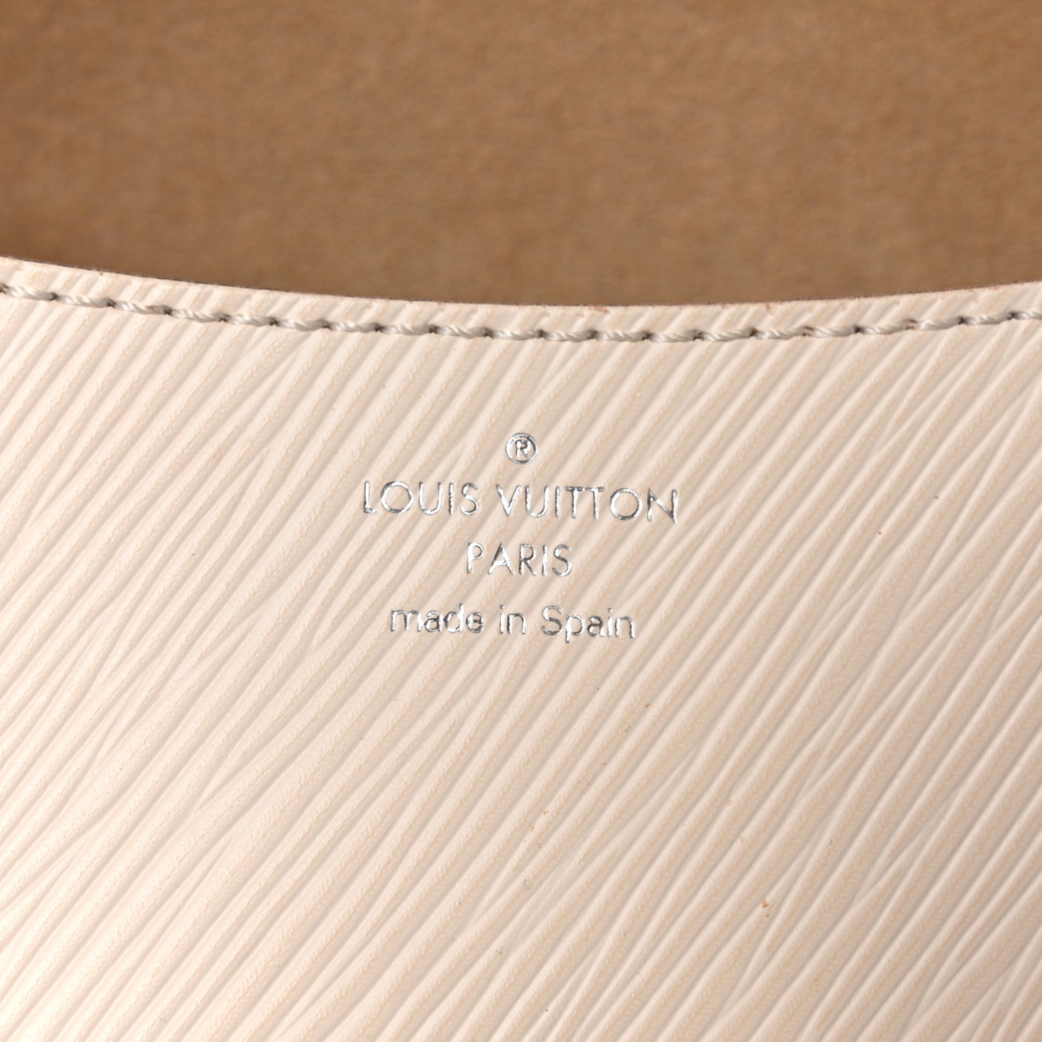 Louis Vuitton Epi Buci Crossbody Quartz 6 of 9