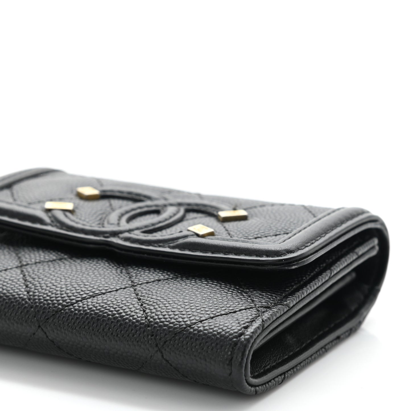 Caviar Quilted Medium Filigree Flap Wallet Black