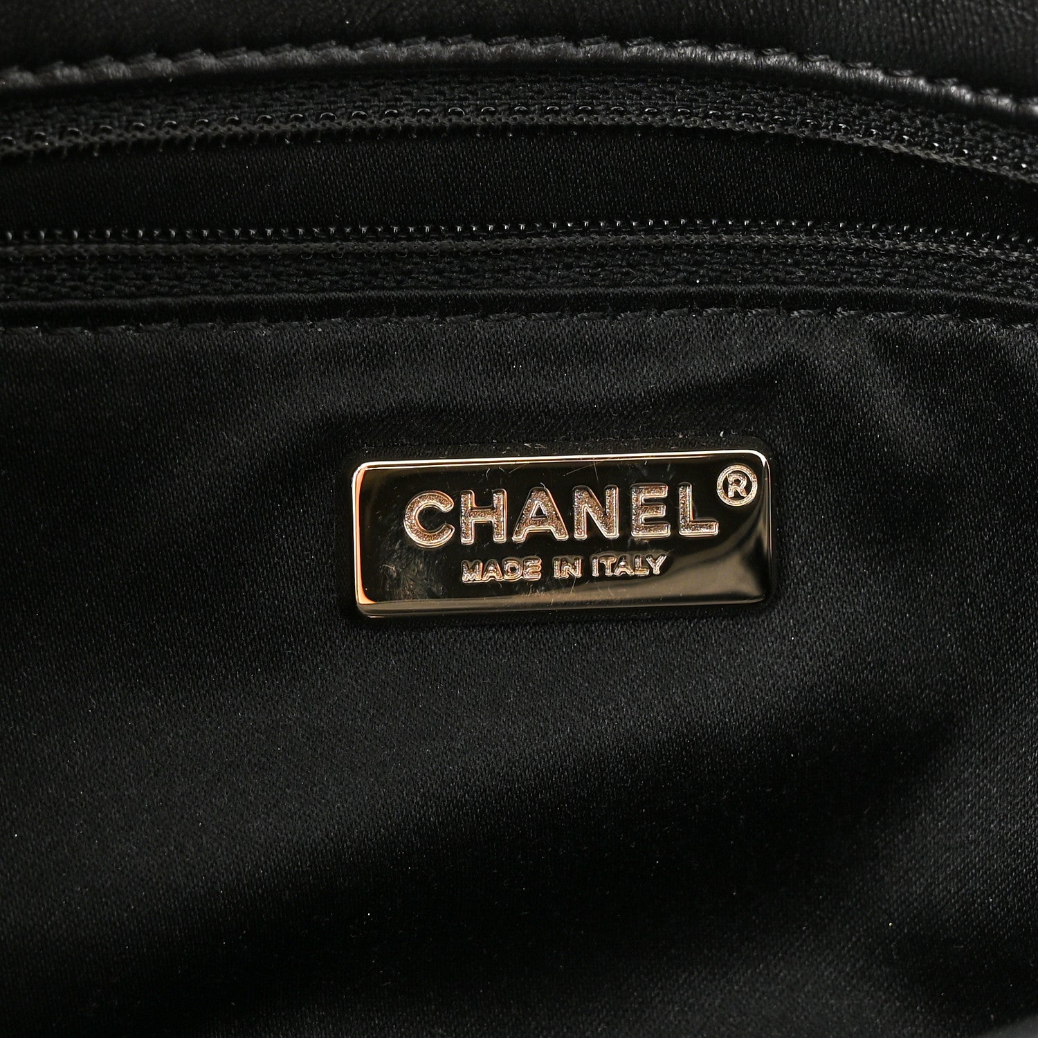 Chanel Lambskin Pearl On Flap Black 6 of 11