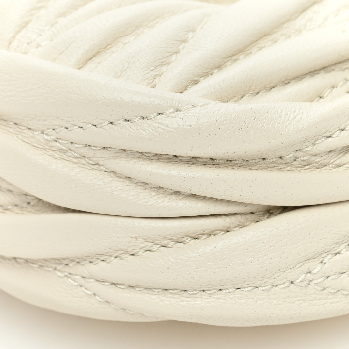 Nappa Matelasse Micro Wander Hobo White