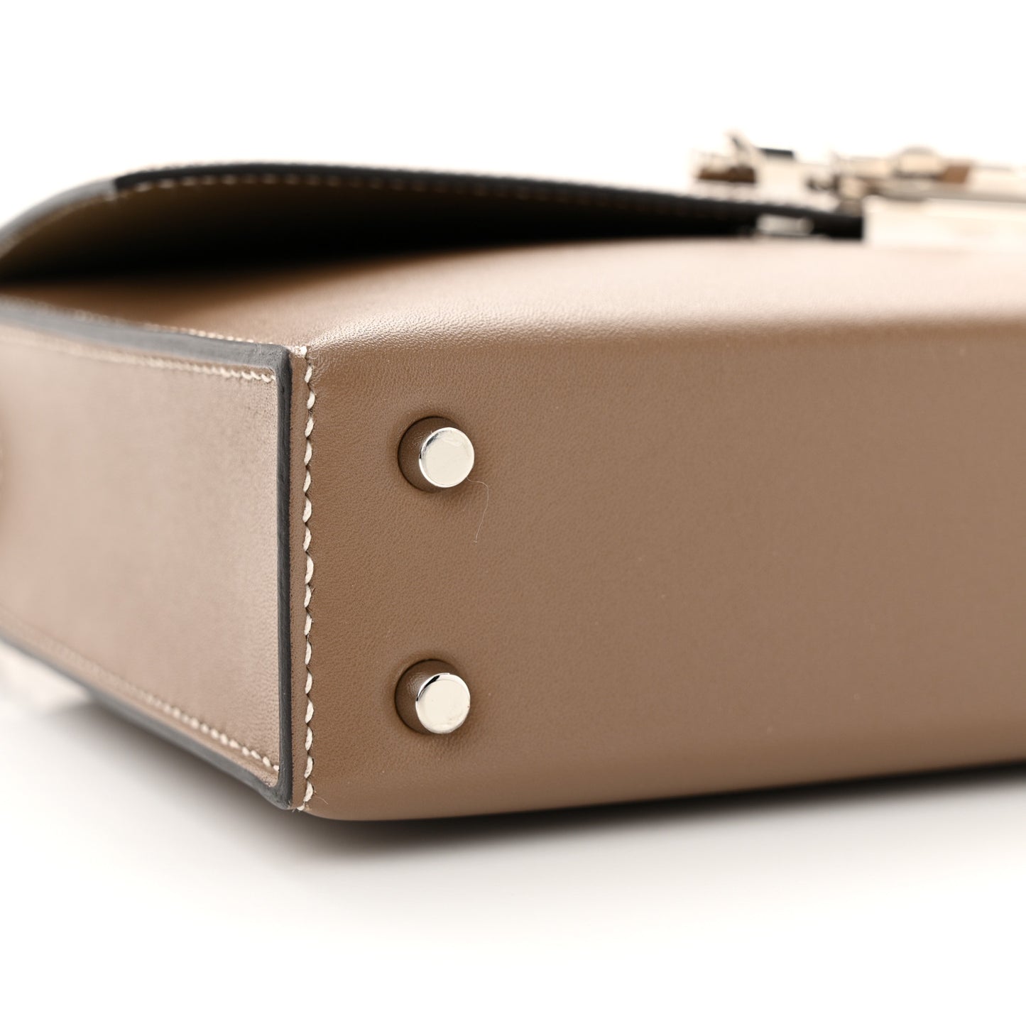 Tadelakt Mini Verrou Chaine Bag Etoupe