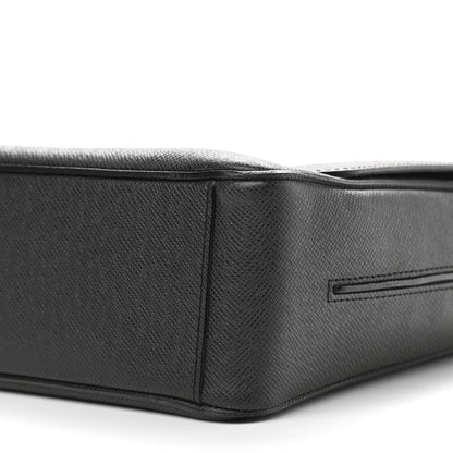 Louis Vuitton Taiga Roman MM Messenger Black 6 of 11