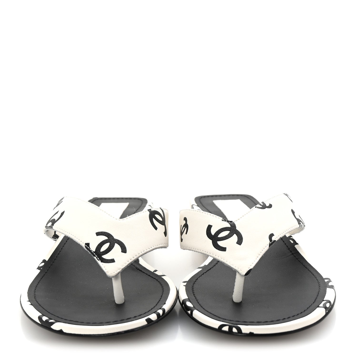 Chanel Lambskin Printed CC Thong Sandals 35 White Black 3 of 10