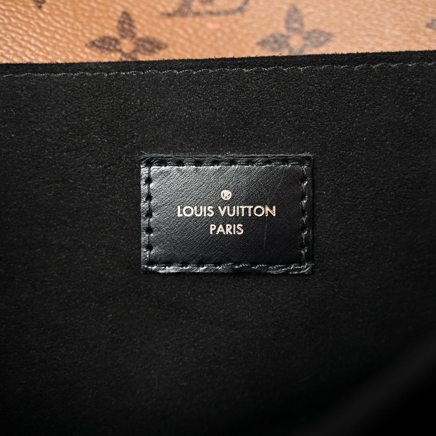 Reverse Monogram Pochette Metis