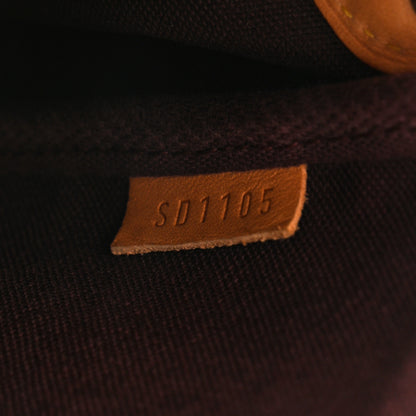 Louis Vuitton Monogram Favorite MM 8 of 11
