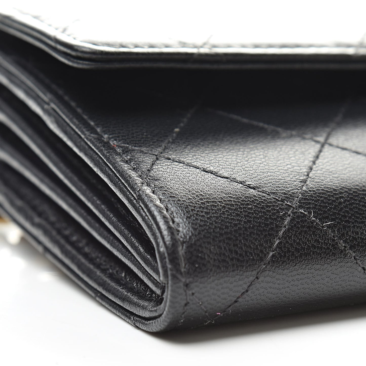 Goatskin Quilted Chic Pearls Clutch With Chain Black