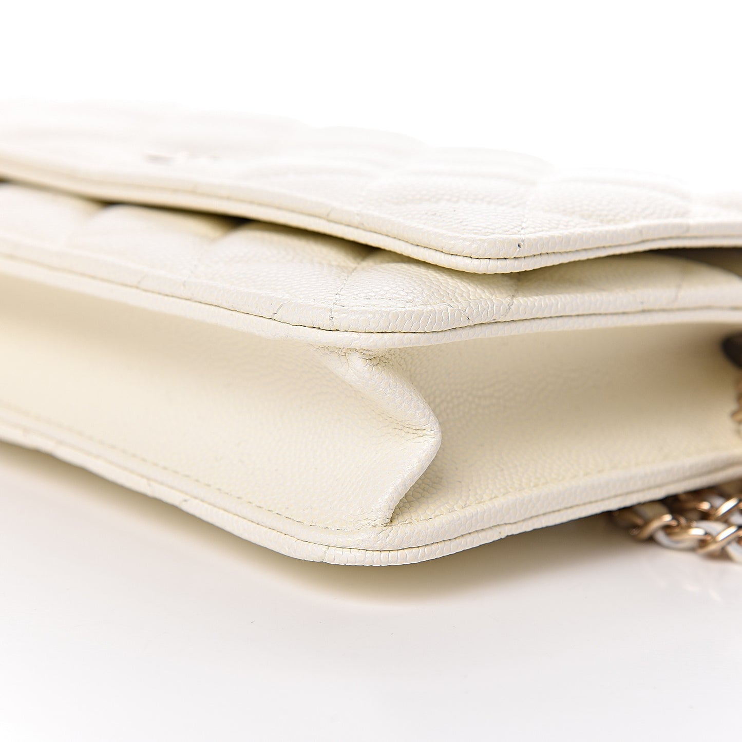 Caviar Quilted Wallet On Chain WOC White