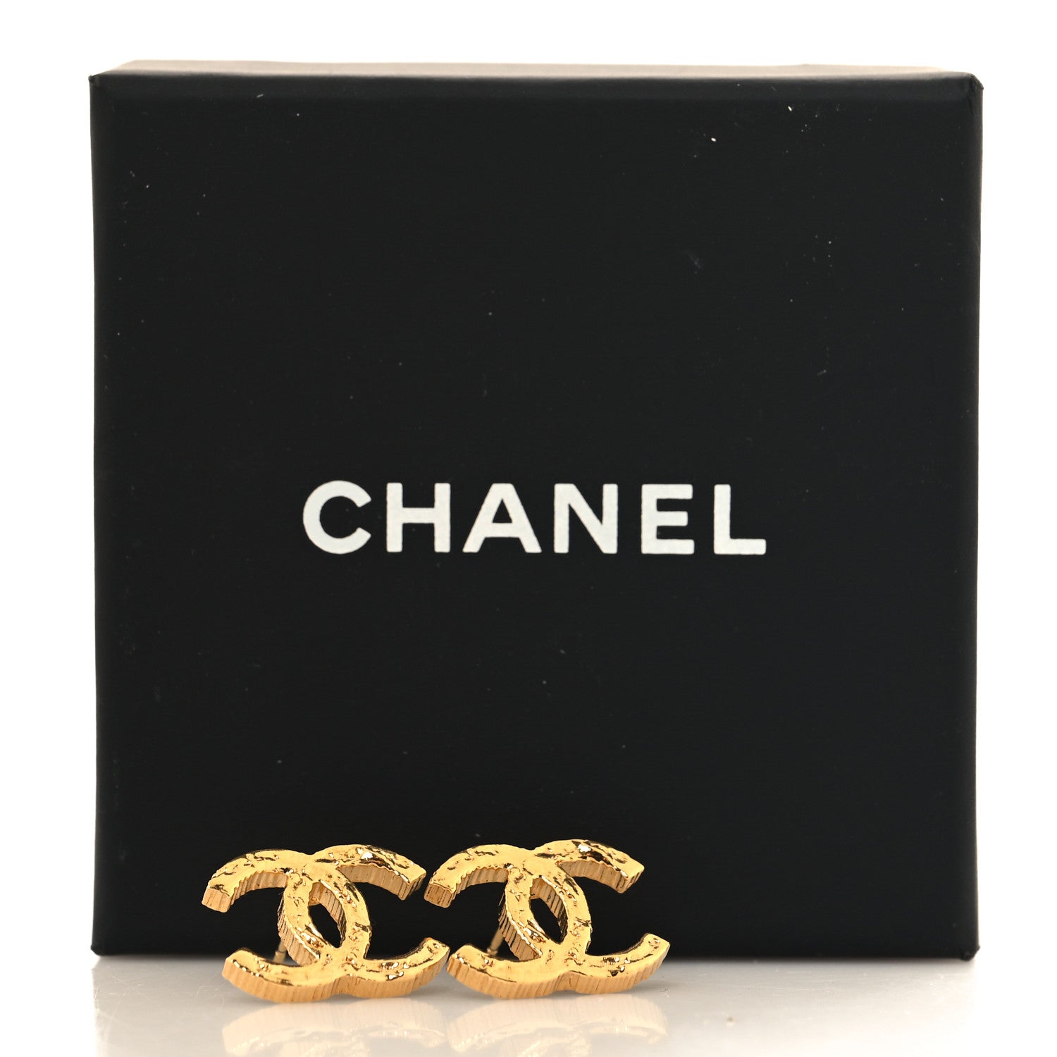 Chanel Metal Textured CC Earrings Gold 5 of 5