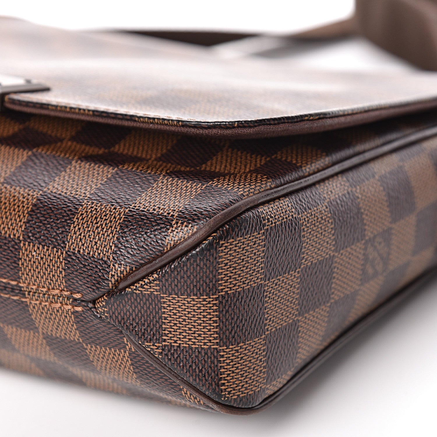 Louis Vuitton Damier Ebene District PM 10 of 11