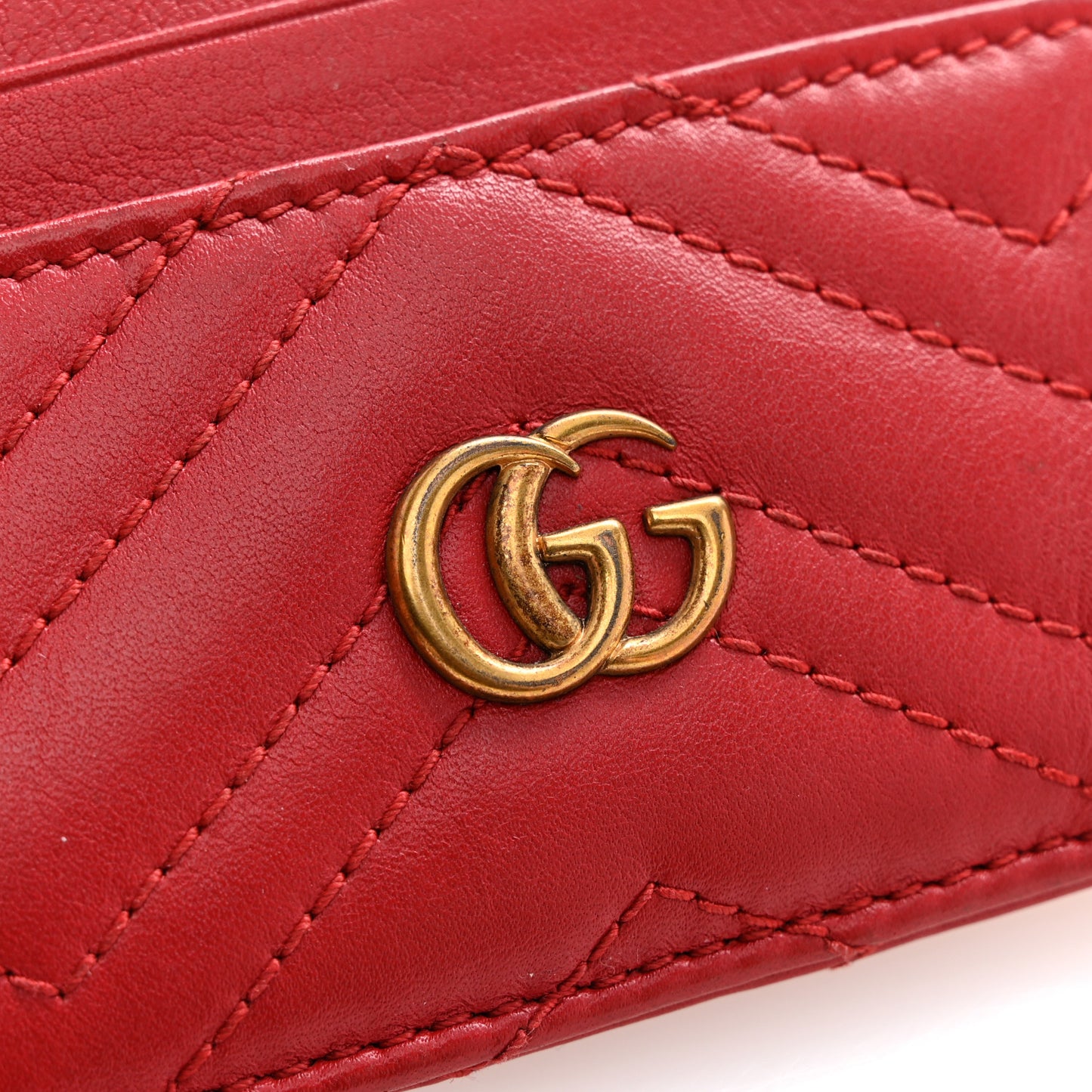 Calfskin Matelasse GG Marmont Card Holder Hibiscus Red