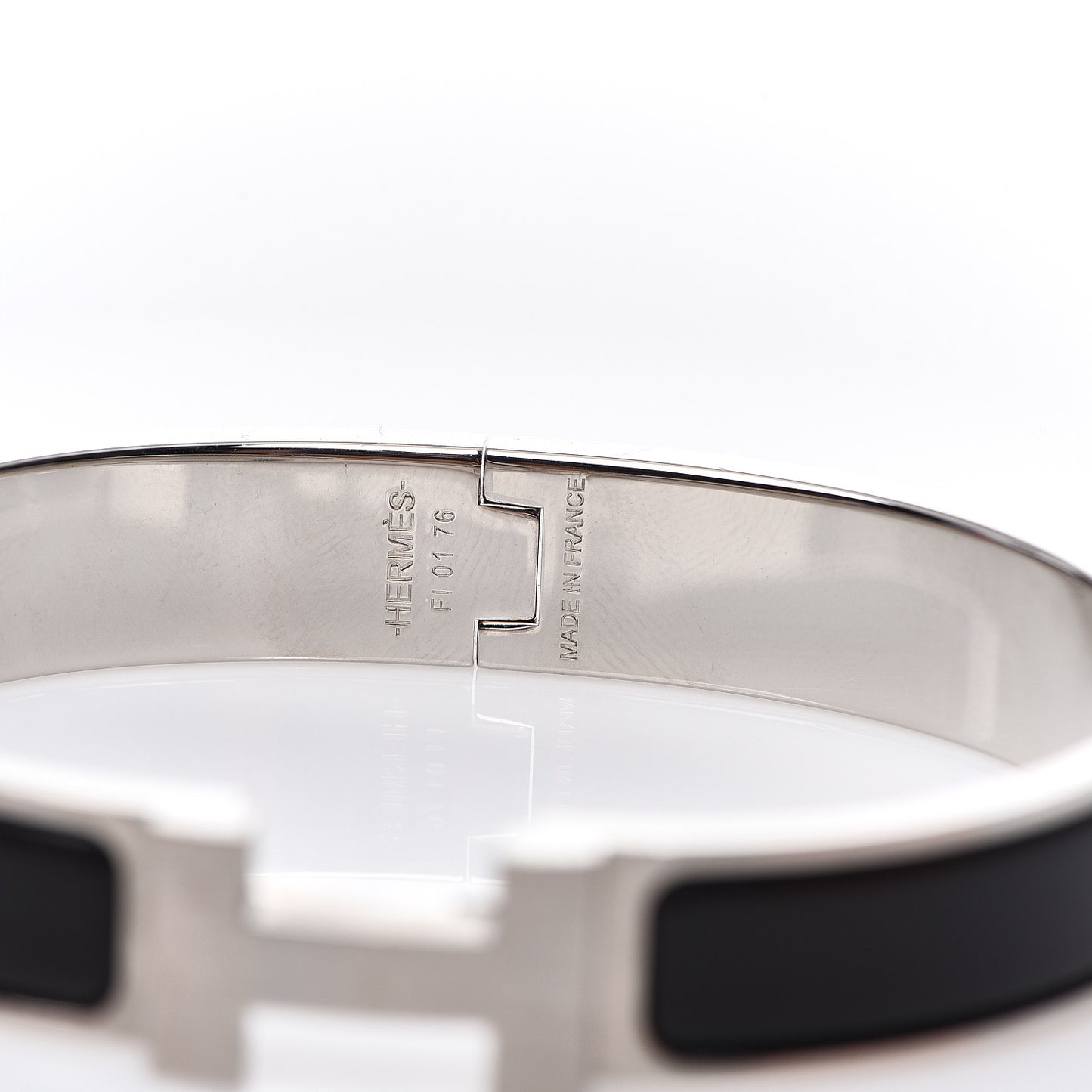 Matte Enamel Narrow Clic Clac HH Bracelet T5 Black