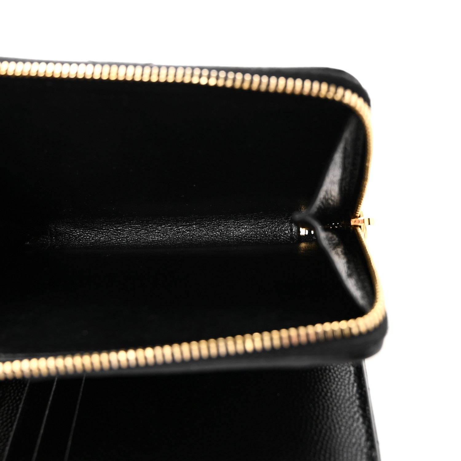 Saint Laurent Grain De Poudre Matelasse Chevron Monogram Compact Zip Around Wallet Black 5 of 8