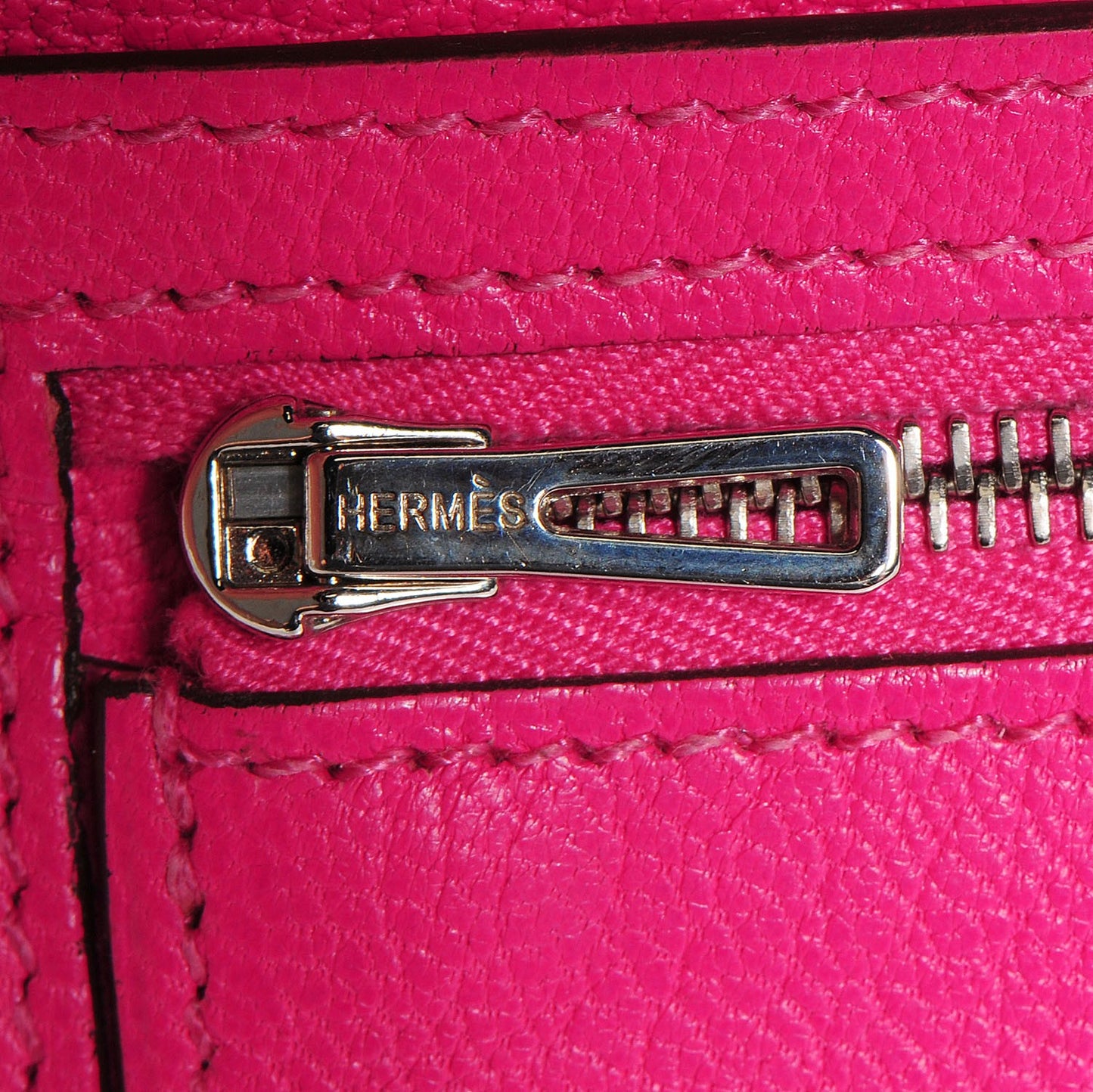 Chevre Mysore Bearn Gusset Wallet Rose Tyrien