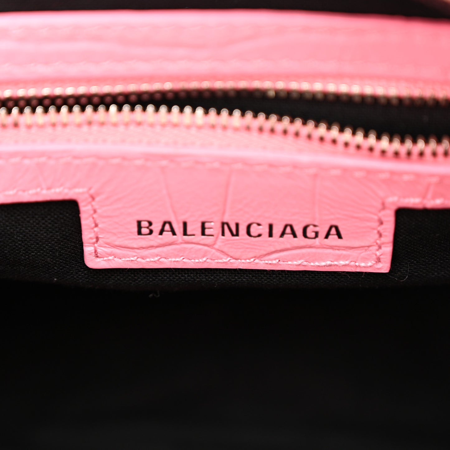 Extra Supple Calfskin Crocodile Embossed Small Le Cagole Shoulder Bag Sweet Pink