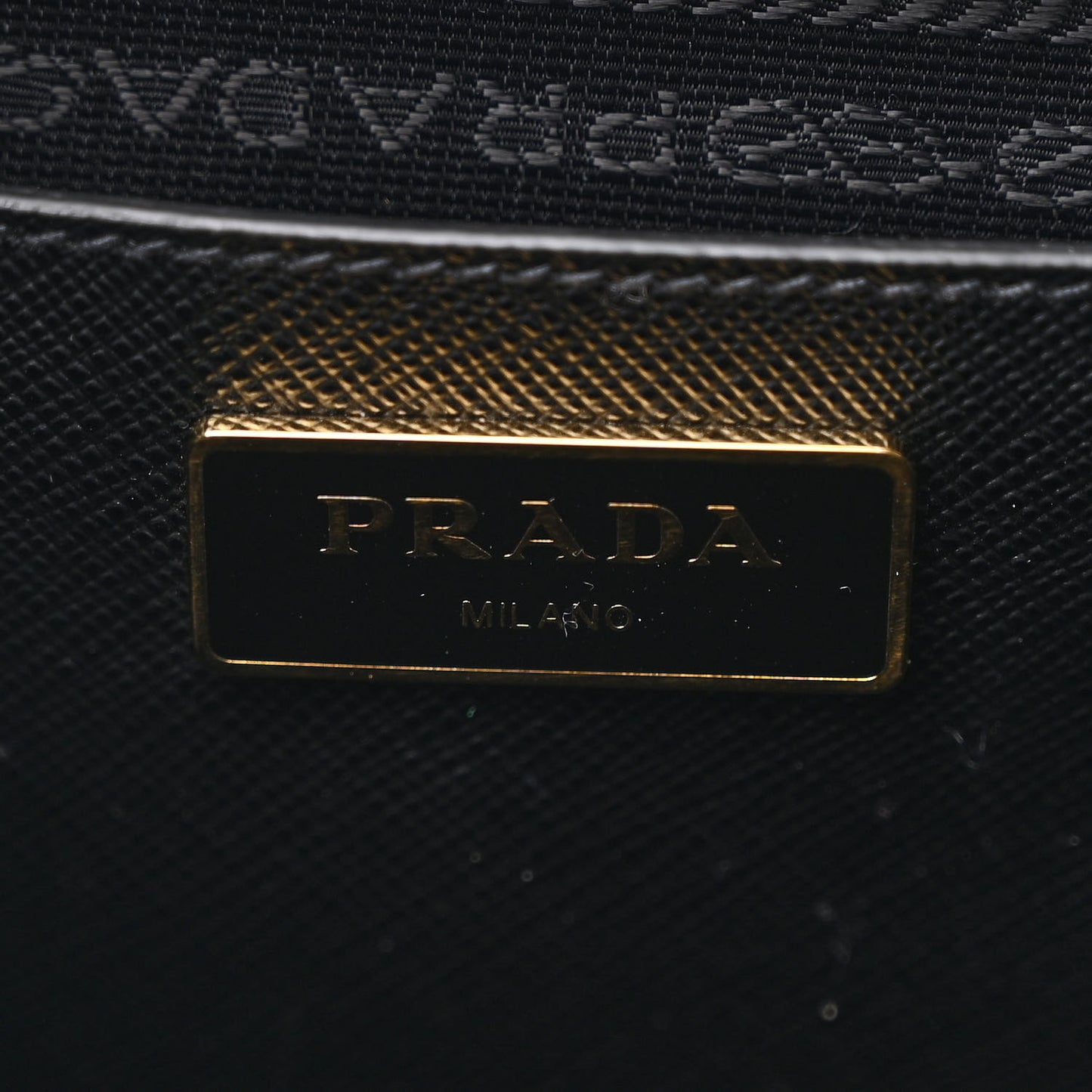 Saffiano Lux Large Galleria Double Zip Tote Black