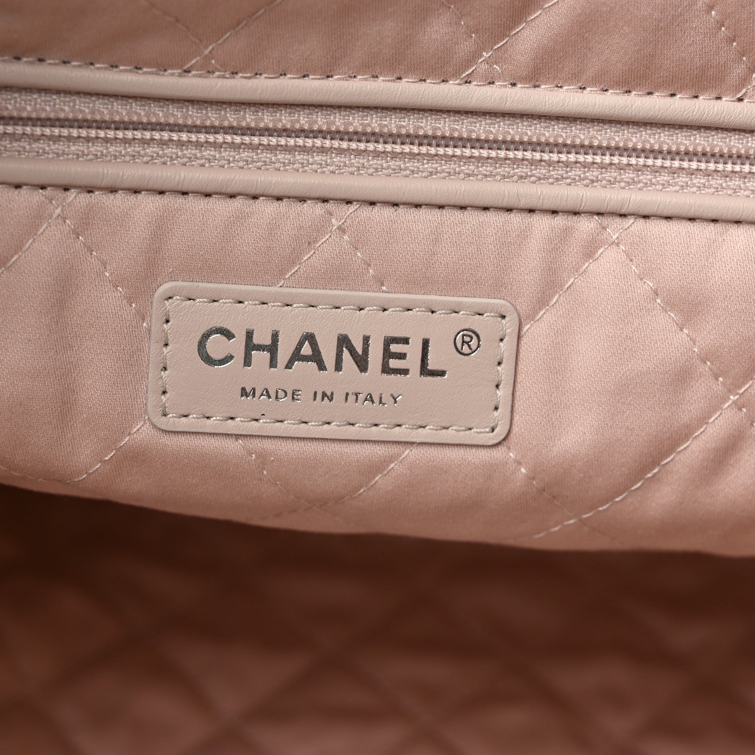Chanel Shiny Calfskin Quilted Chanel 22 Ecru 7 of 10