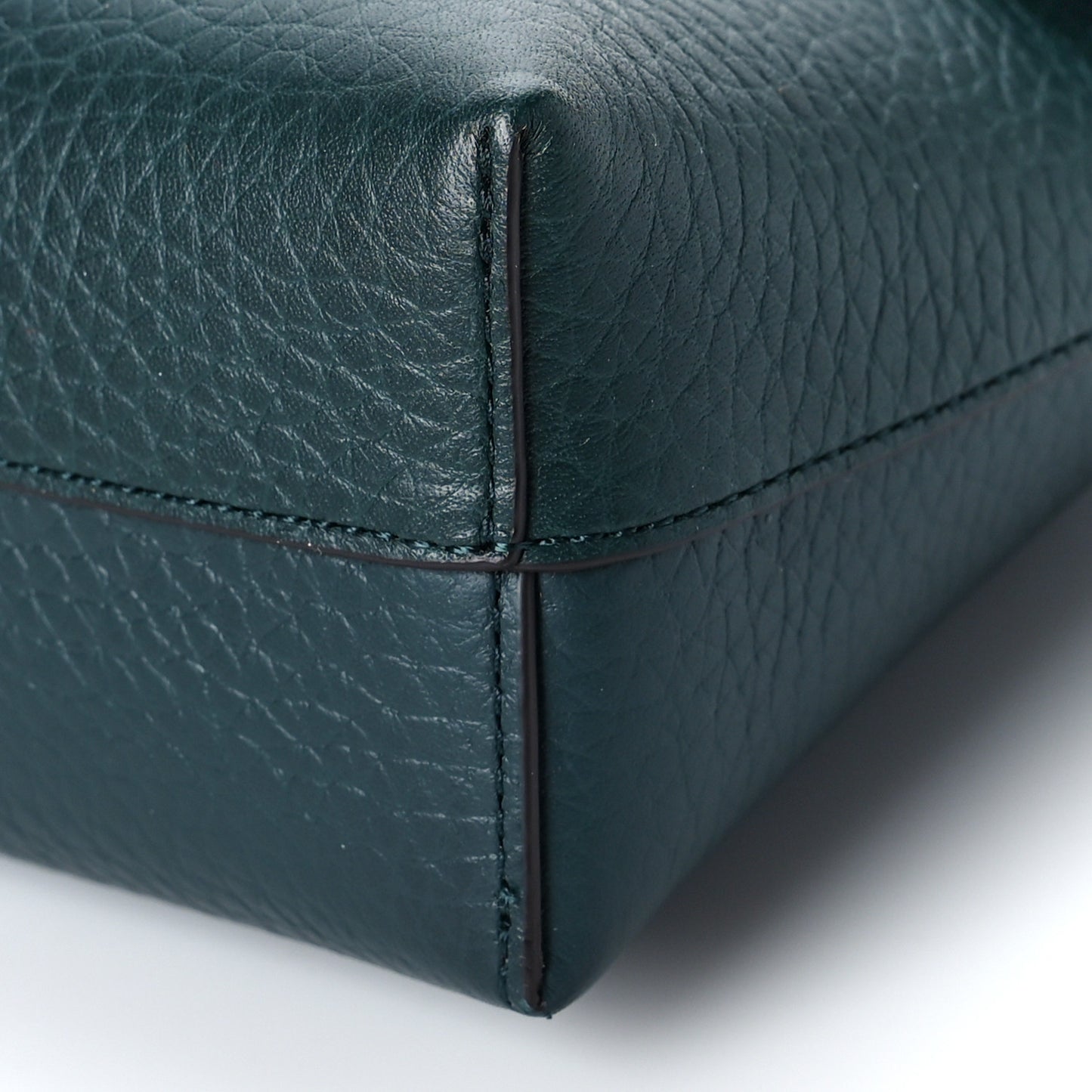 Small Classic Grain Darley Cosmetic Pouch Green